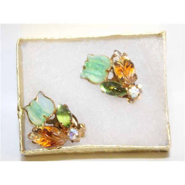 VINTAGE CLIP ON TULIP EARRINGS /1 INCH