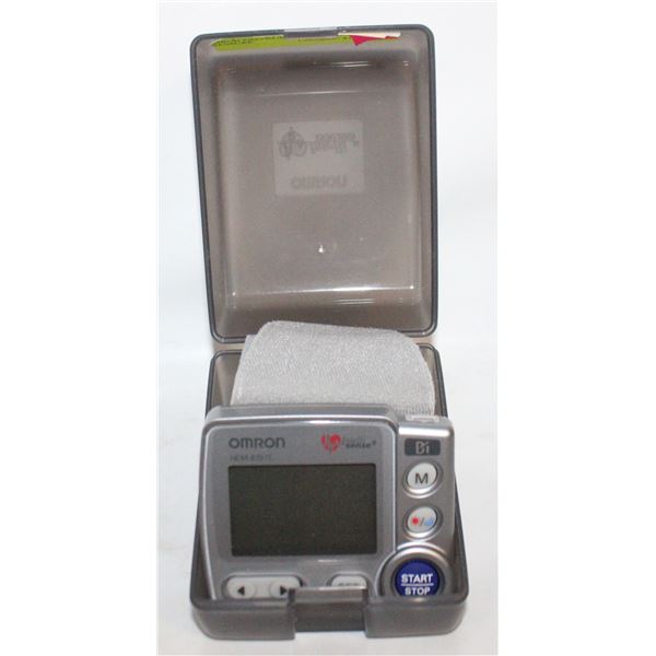 OMRON PREMIUM WRIST BLOOD PRESSURE