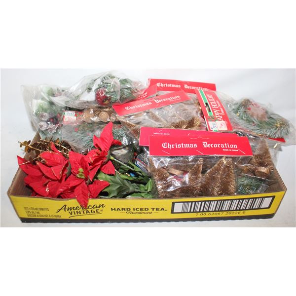 LOT OF CHRISTMAS STENCILS AND MORE