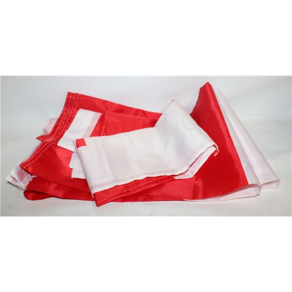 2 CANADA FLAGS TOGETHER-ESTATE
