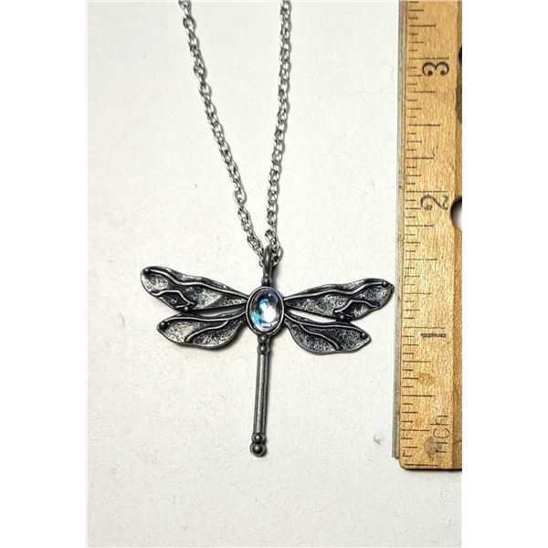 25)  PEWTER COLORED DRAGON FLY PENDANT