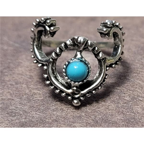 23) UNIQUE  SILVER TONE AND ROUND