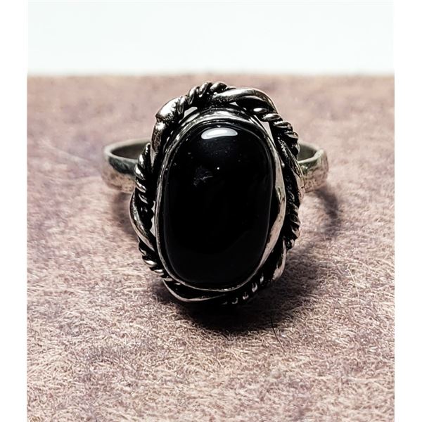 21)  OVAL NATURAL BLACK ONYX SIZE 6.5 RING