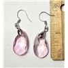 Image 1 : 15)  PEAR SHAPED  FACETTED  PALE PINK