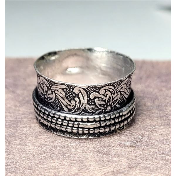 20)  SILVER TONE, HEAVILY CARVED SIZE 9.5