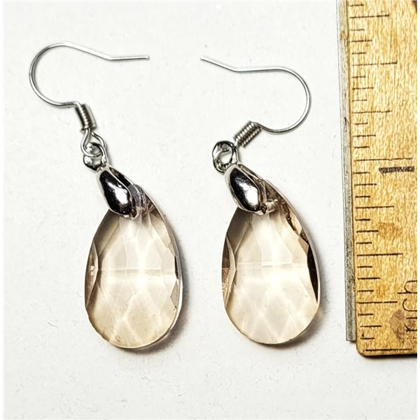 14)  PEAR SHAPED FACETTED SMOKEY QUARTZ