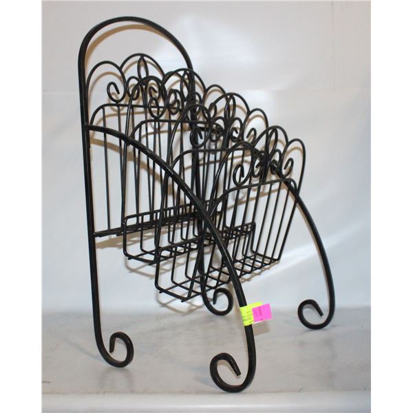 3 TIER WROUGHT IRON PHOTO ALBUM HOLDER