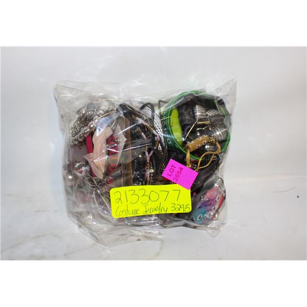 ESTATE BAG OF COSTUME JEWELRY - ESTATE