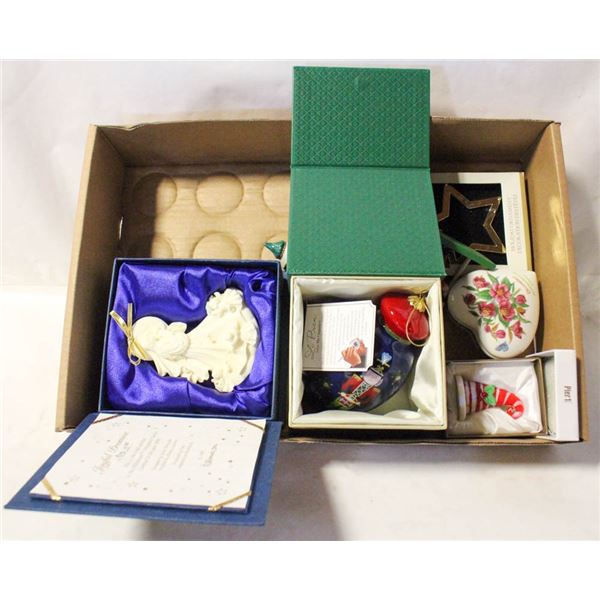 ASSORTED ORNAMENTS & HOLIDAY DECOR