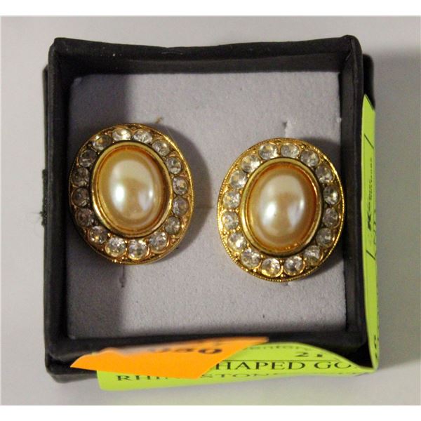 OVAL SHAPED GOLD TONE AND RHINESTONES WITH