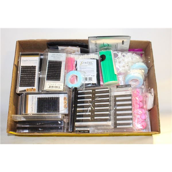 FLAT WITH LOTS OF NEW & UNUSED EYELASH &