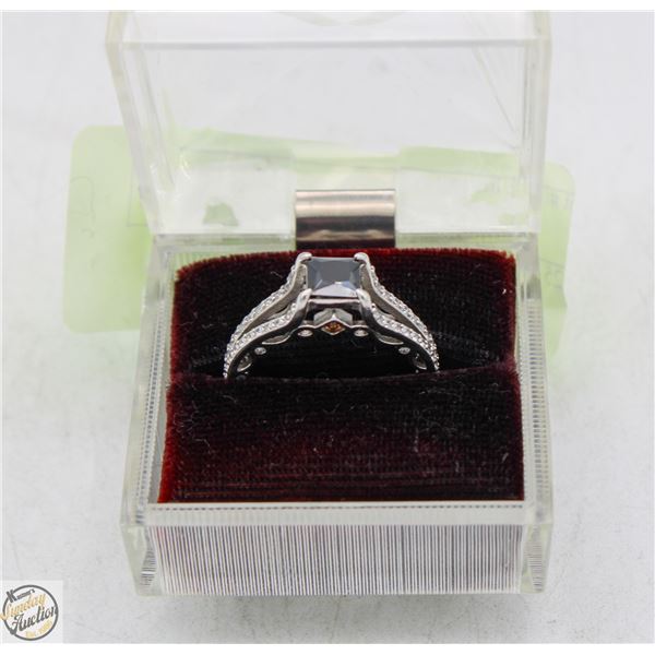 .925 SILVER RING SIZE 9