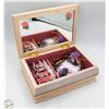 Image 1 : ESTATE DECORATIVE JEWELLERY BOX WITH