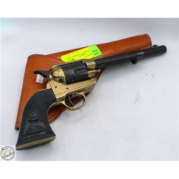 REPLICA HANDGUN WITH HOLSTER