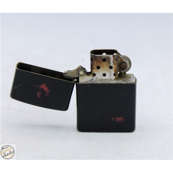 VINTAGE BLACK ZIPPO LIGHTER
