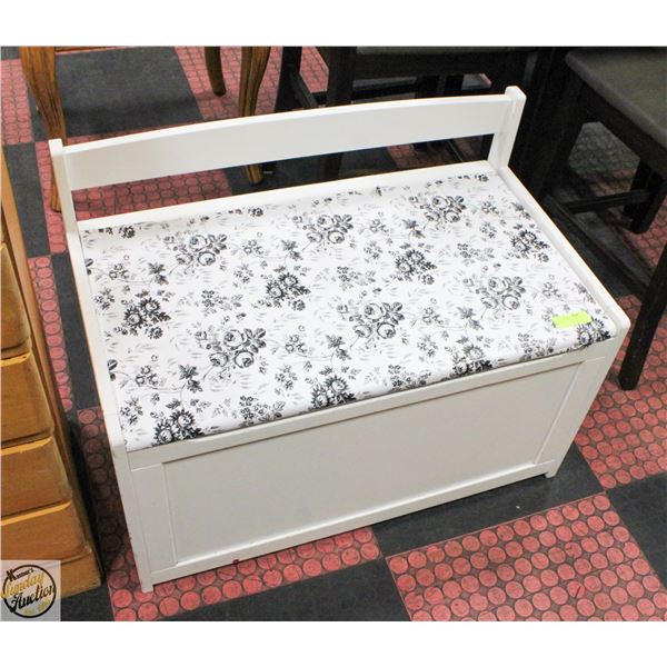 "MELLISA AND DOUG" WHITE TOY CHEST BENCH