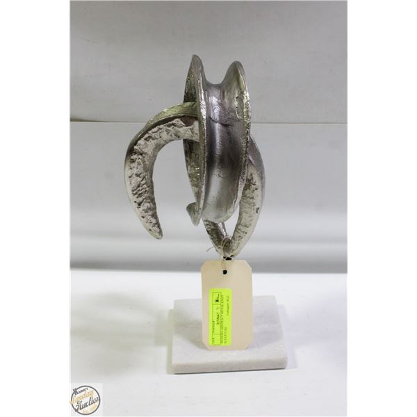 MODERN ABSTRACT METAL KNOT SCULPTURE H-14"