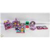 Image 1 : 5 COLLECTIBLE POLLY POCKETS 1980S-1990S