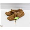 Image 1 : MINNETONKA MOCCASIN SIZE 11 WOMENS