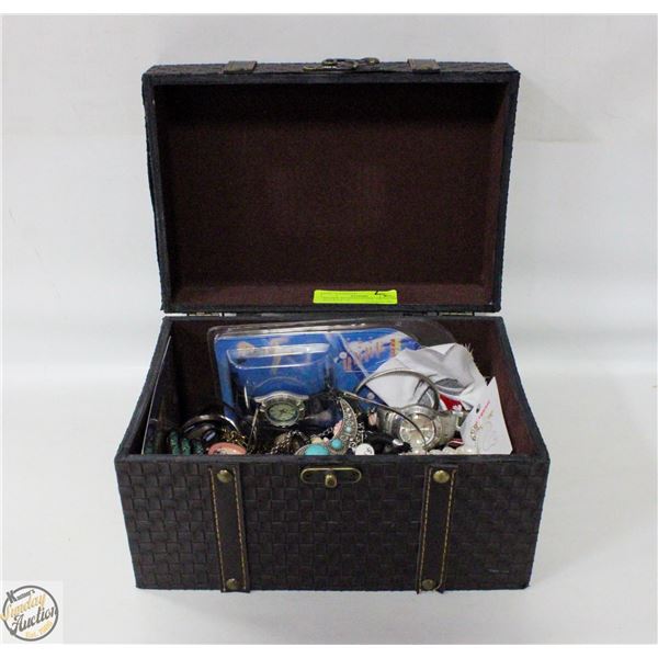 BROWN WOOD/LEATHER TREASURE BOX FULL OF