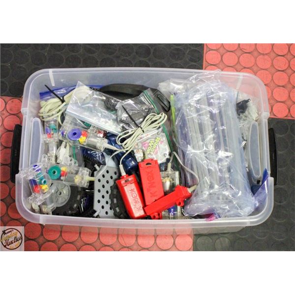 BIN WITH THOUSANDS OF K'NEX PARTS INCL. ROBOT