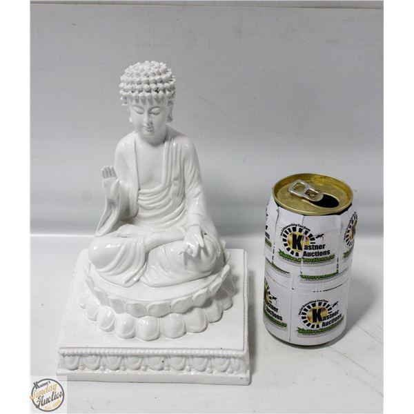 SITTING LADY BUDDHA