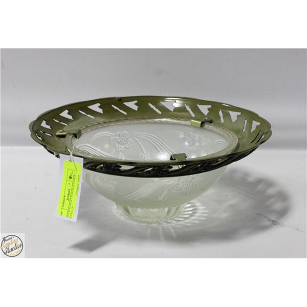 VINTAGE LIGHT SHADE (GLASS & METAL 13”