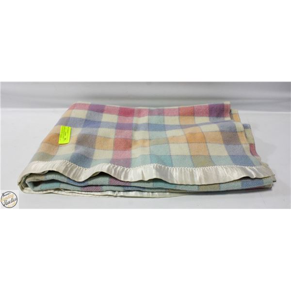 NEW ZEALAND ROYAL WOOL VINTAGE BLANKET-ESTATE
