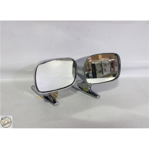 MATCHING SET OF 2 VINTAGE L&R HOT ROD