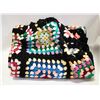 Image 1 : HANDMADE GRANDMA SQUARE BLANKET