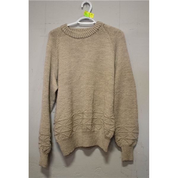 MENS MED/LARGE LIGHT COLOR HEAVY WOOL