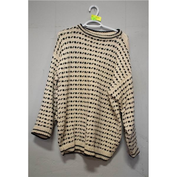 MENS XL WHT/BLK HEAVY WOOL NORWEGIAN SWEATER