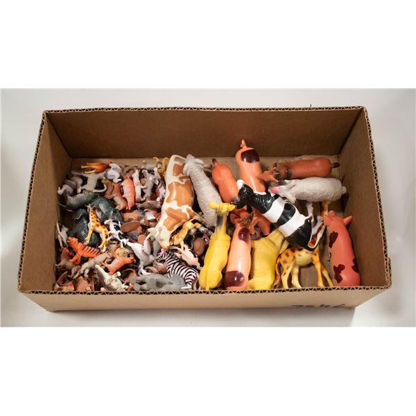 FLAT OF TOY ANIMAL FIGURES