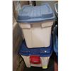 Image 1 : 2 TAN BINS WITH LIDS