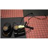 Image 1 : TWO 18V DEWALT CHARGER & BATTERY