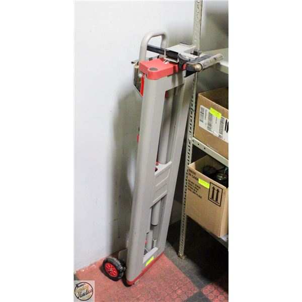 MILWAUKEE FOLDING MITER SAW STAND