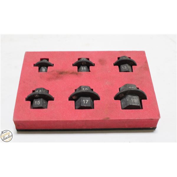 E-Z RED WC 100 METRIC SET 6 PIECE