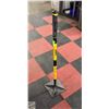 Image 1 : DEWALT 10"X10" TAMPER