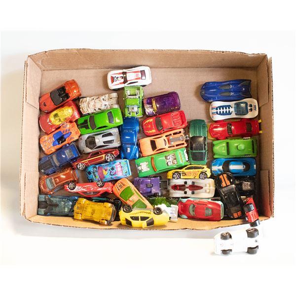 40 HOT WHEELS DIECAST CARS & TRUCKS TOYS LOT