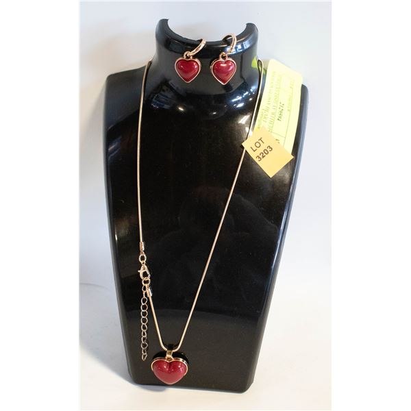 JEWELRY DISPLAY WITH 3PCS TONE MAROON GLOSSY HEART