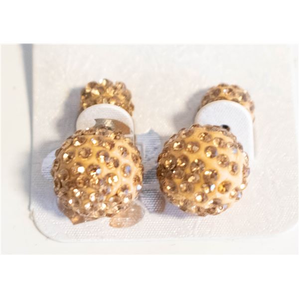 FOREVER QUEEN EARRING SET