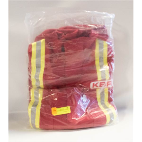 NEW FR COVERALLS HI-VIS SIZE 56