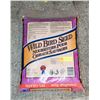 Image 1 : SEALED 22 POUND BAG (17KG) WILD BIRDSEED