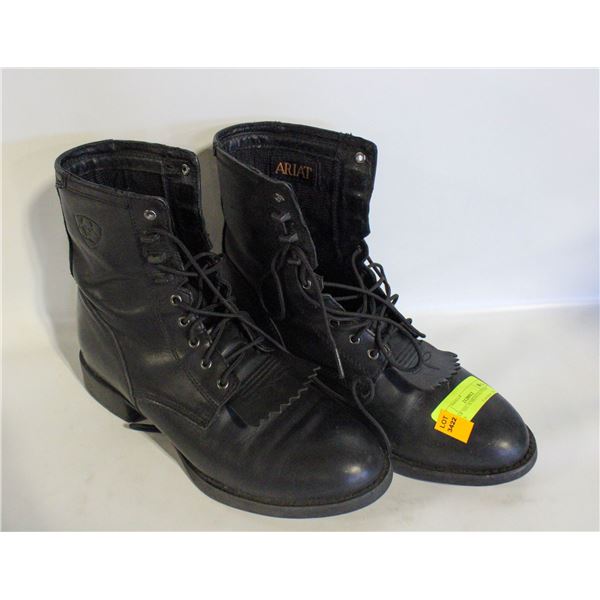 PAIR OF SIZE 10 MENS LEATHER BOOTS