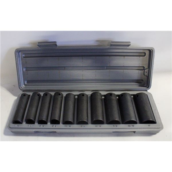 PLASTIC CASE WITH DEEP IMACT SOCKETS