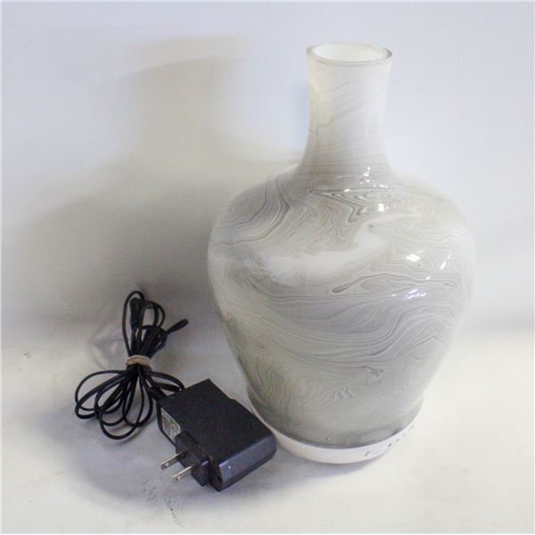 ESSENTIAL OIL DIFFUSER