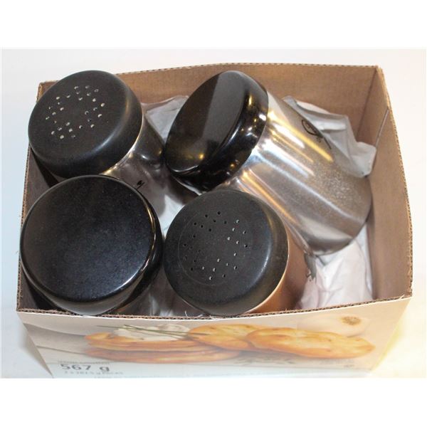 VINTAGE WESTBEND METAL CANISTERS (4)