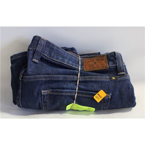 WOMEN'S LUCKY JEANS SIZE 14W