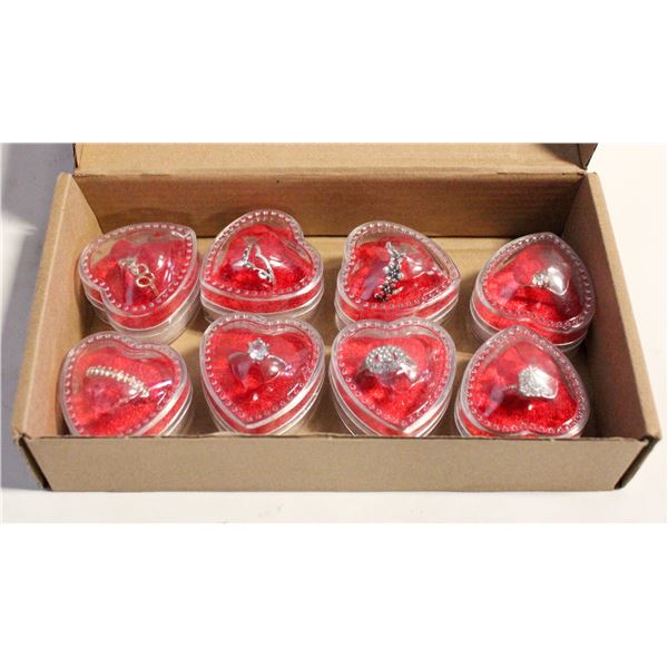 LOT OF 8 ESTATE RINGS