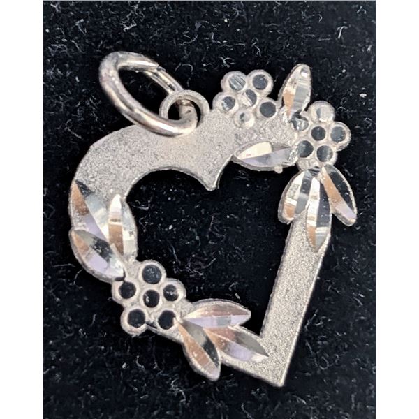 SILVER HEART PENDANT